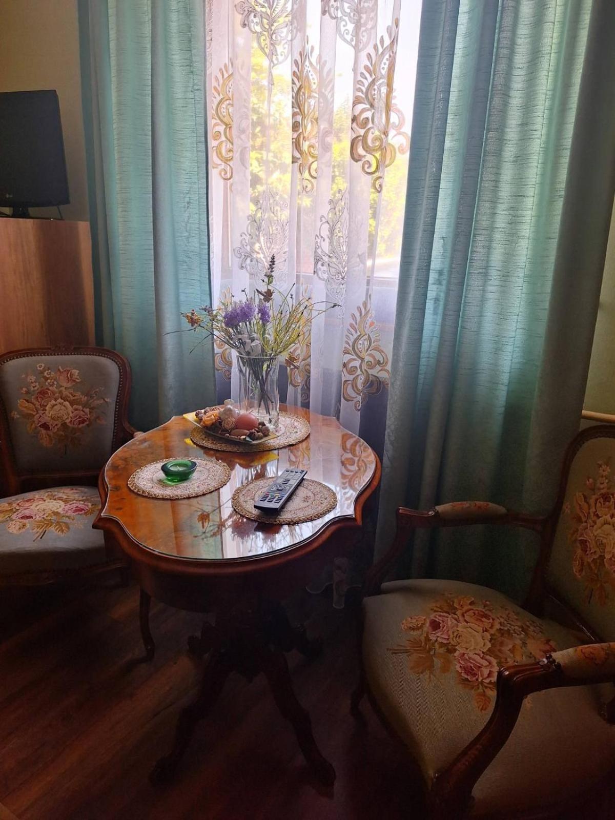 Rohonci Vendeghaz Hotel Kőszeg Eksteriør billede